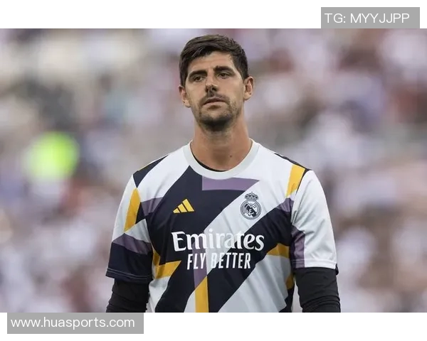 库尔图瓦:守护球门的传奇门将与他的辉煌职业生涯回顾